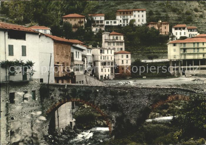 Pigna Liguria Teilansicht alte Bruecke