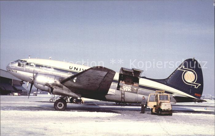 Flugzeuge Zivil Universal Airlines Curtiss C-46 Command