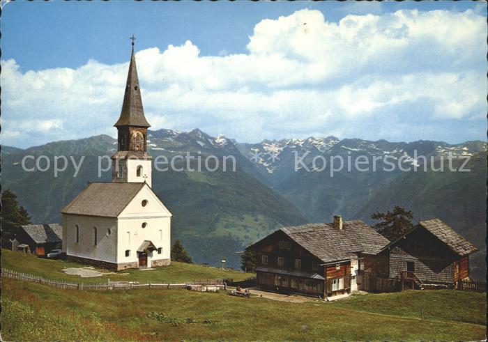 Witschdorf Wallfahrtskirche Marterle gegen Kreuzeckgruppe Alpenpanorama