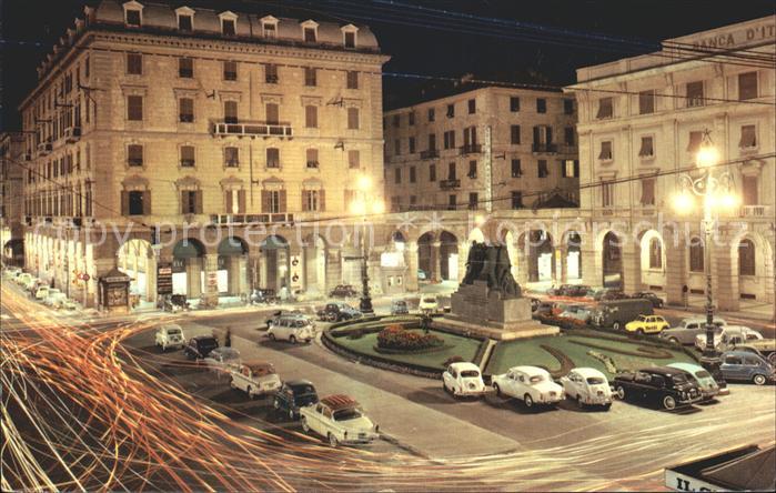 Savona Liguria Piazza G Mameli notturno Mameltsplatz Nachtaufnahme