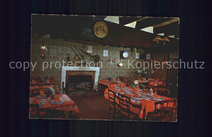 Fougeres-sur-Bievre Auberge du Chateau Salle a manger