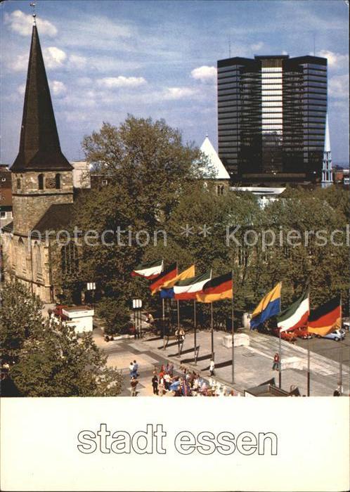 Essen Ruhr Muensterkirche Rathaus Hochhaus Flaggen