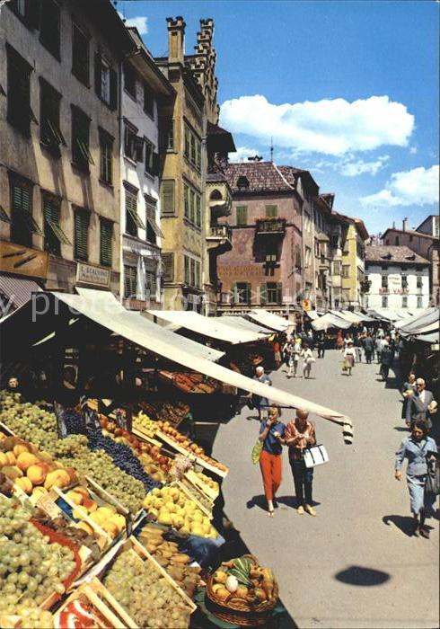Bozen Suedtirol Obstplatz