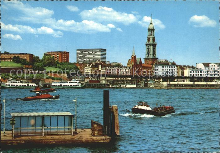 HAMBURG  CITY Hafenpartie St. Pauli-Landungsbruecken St. Michaeliskirche