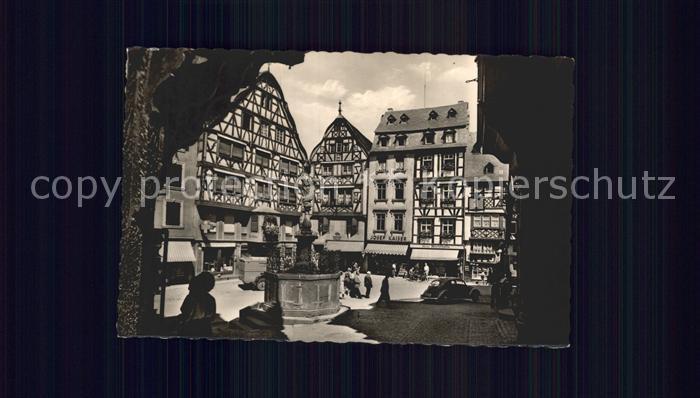 BERNKASTEL-KUES Berncastel Rheinland-Pfalz Markt Brunnen