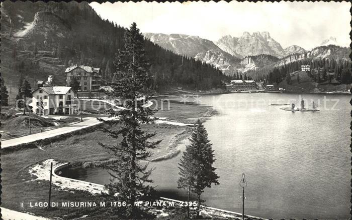 Lago di Misurina mit Mt Piana