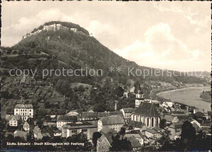 Koenigstein Saechsische Schweiz mit Festung und Kirche