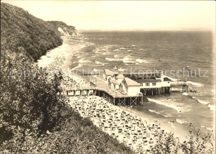 Sellin Ruegen Seebruecke und Strand