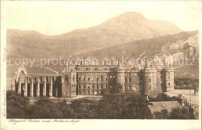 Edingburgh Grossbritannien Hotyrood Palace Arthurs Seat