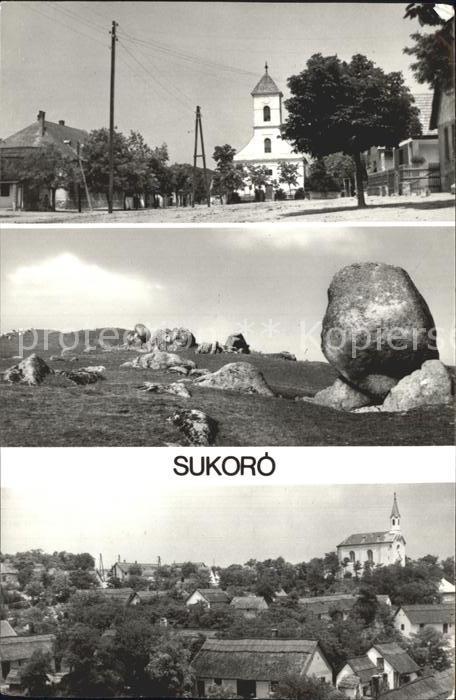 Sukoro Kirche  Felsen Gesamtansicht