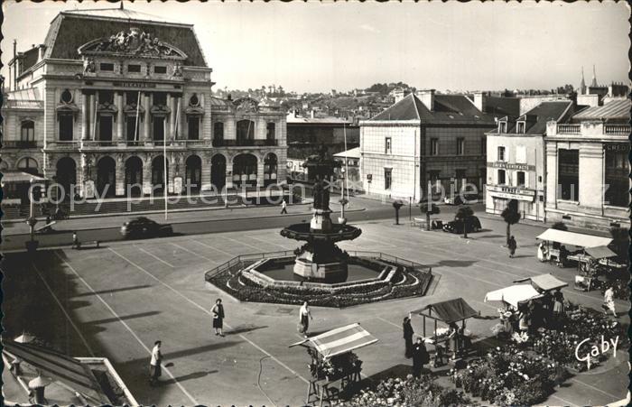 Cherbourg Place du Chateau el le Theatre