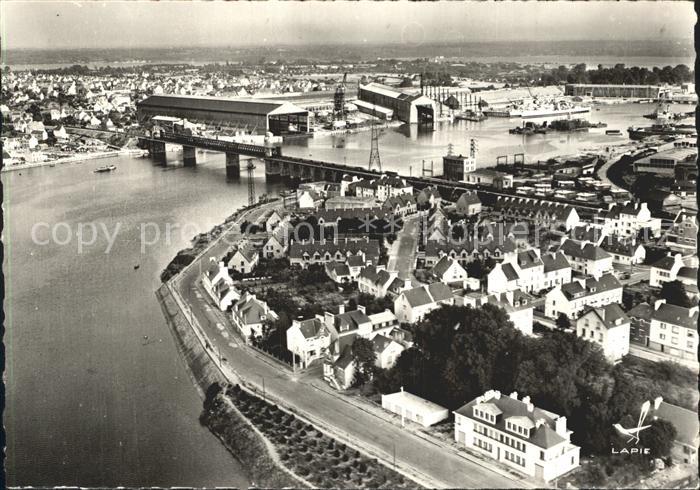 Lorient Morbihan Bretagne Fliegeraufnahme mit Brücke