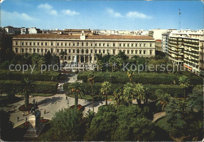 Bari Puglia Piazza Umberto Universitaet