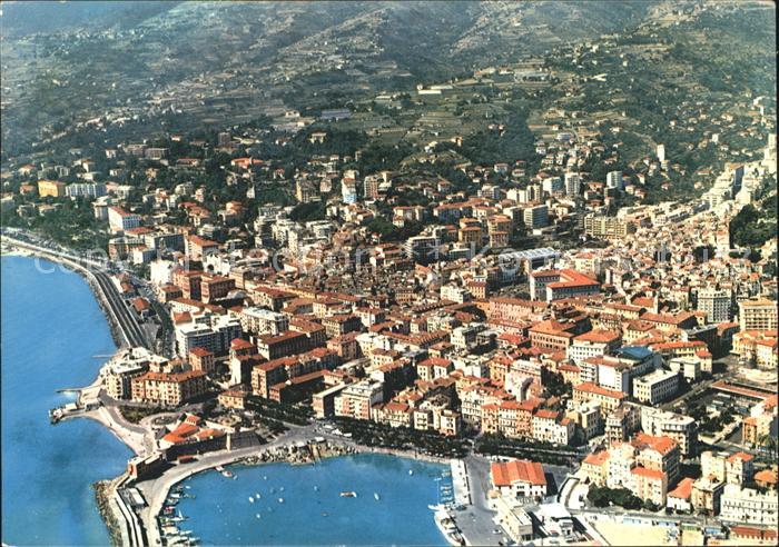 San Remo IT Fliegeraufnahme mit Hafen