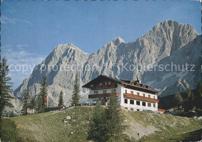 Tuerlwandhuette Dachsteinsuedwand