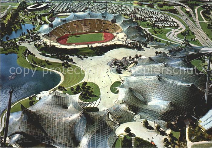 Muenchen Bayern Blick vom Olympiaturm auf olympische Sportstaetten