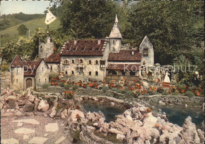 Simonswald Maerchengarten Maerchenschloss Schneewittchen