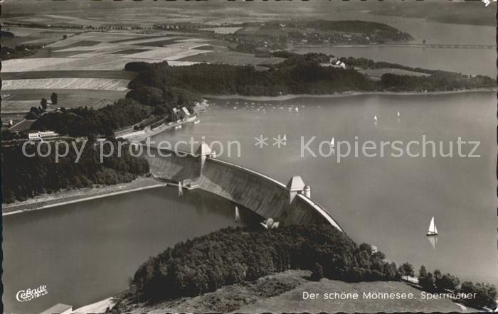 Moehnesee Fliegeraufnahme mit Sperrmauer