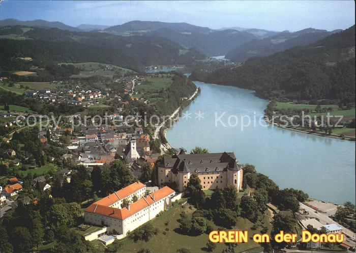 Grein Donau Oberoesterreich Fliegeraufnahme Schloss-Geinburg mit Donau