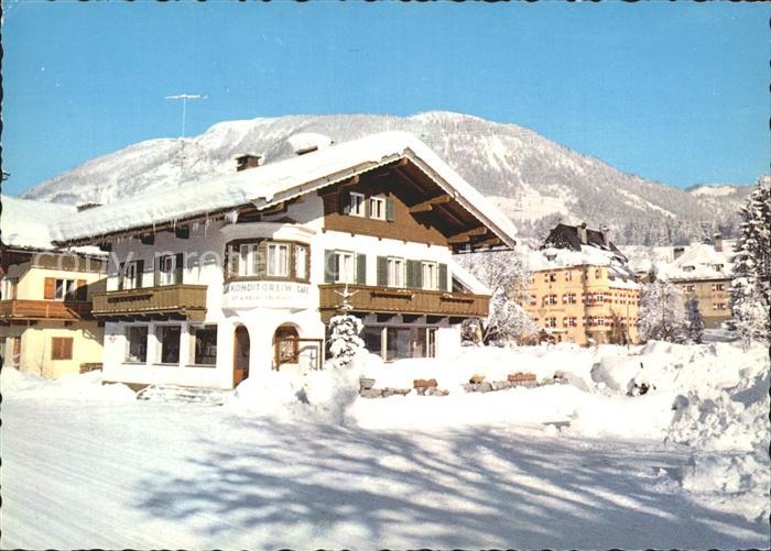 Fieberbrunn Tirol mit Schloss-Rosenegg