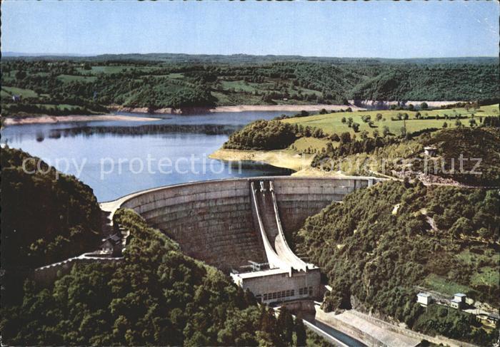 Bort-les-Orgues Staudamm Fliegeraufnahme