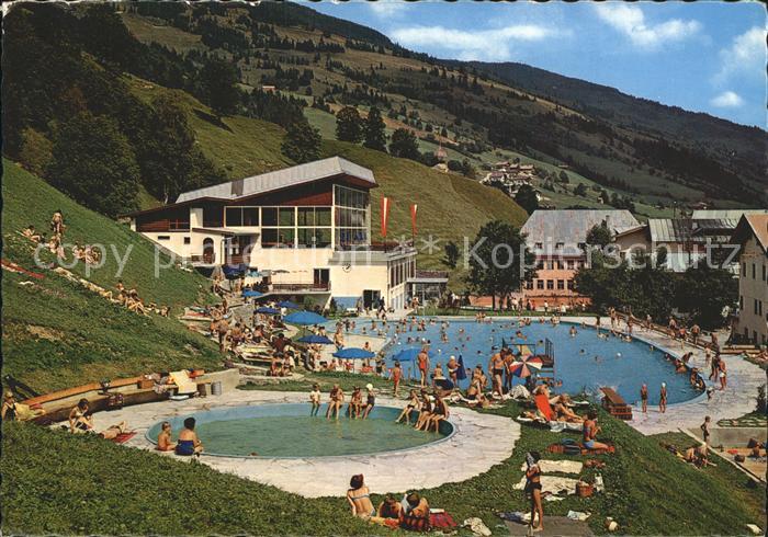 Saalbach-Hinterglemm Hallenbad mit Freibad und Minigolf