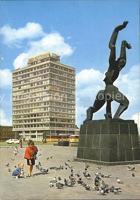 Rotterdam Monument Mei 1940 Verwoeste stad