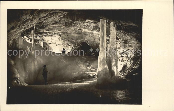 Hoehlen Caves Grottes Eisriesenwelt Salzburg Donardom Wimur
