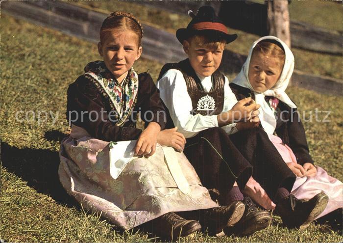 Trachten Tirol Val Sarentino Sarntal Kinder