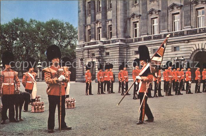 Leibgarde Wache Changing the Guard Ceremony Buckingham