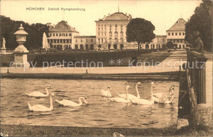 Muenchen Bayern Schloss Nymphenburg Schwanenteich