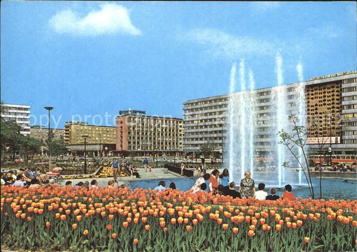 Karl-Marx-Stadt CHEMNITZ Karl Marx Platz Strasse der Nationen Springbrunnen Tulp