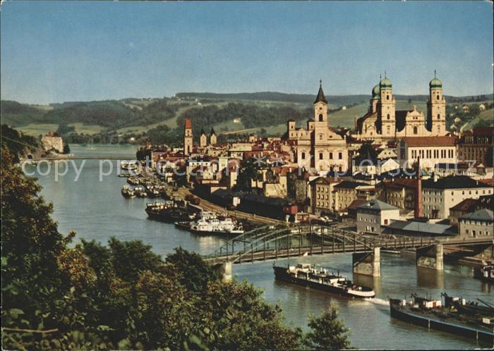 PAssAU Bayern Donaubruecke mit Dom