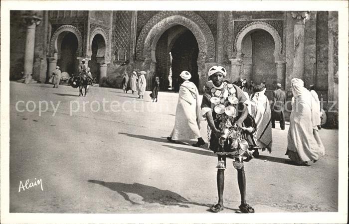Meknes Bab Mansour Le Porteur d´eau