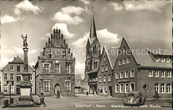 Schuettorf Marktplatz mit Katholischer Kirche