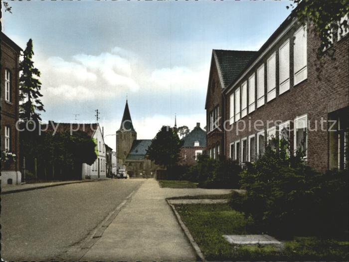 Niederkruechten Doktor Lindemann- Strasse Schule Kirche