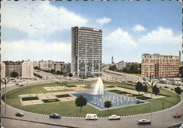 BERLIN CITY Ernst Reuter Platz Hochhaus Wasserspiele