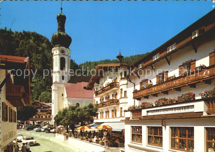 Reit Winkl Dorfpartie an der Kirche Hotel Restaurant