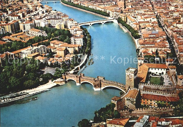 Verona Veneto Adige con Castelvecchio veduta aerea