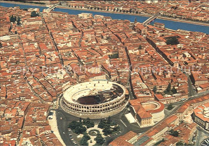 Verona Veneto Amphitheater Fliegeraufnahme