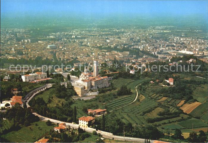 Vicenza Monte Berico Basilica e Piazzale della Vittoria Basilika Fliegeraufnahme