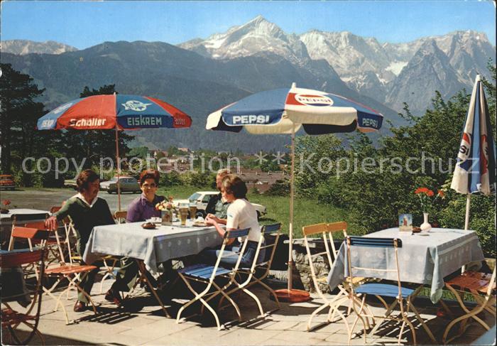 GARMISCH-PARTENKIRCHEN Bayern Gasthaus Schuetzenhaus Terrasse Zugspitzmassiv Wet