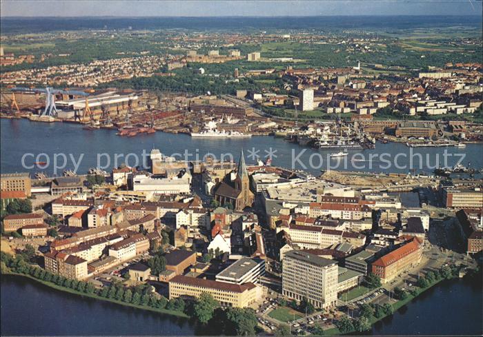 KIEL CITY Fliegeraufnahme mit Werften und Ostufer