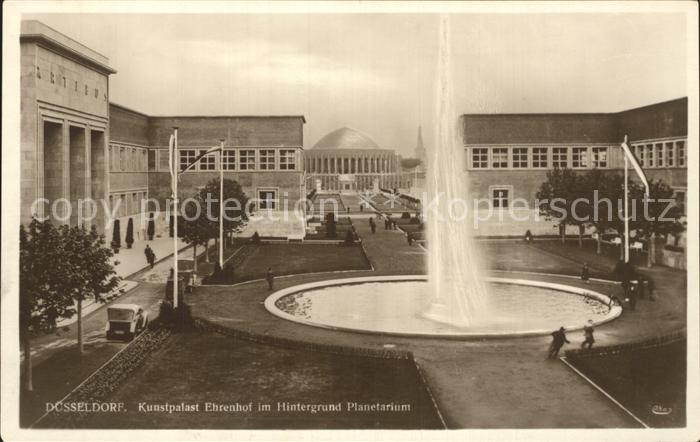 DuessELDORF  CITY Kunstpalast Ehrenmal Planetarium