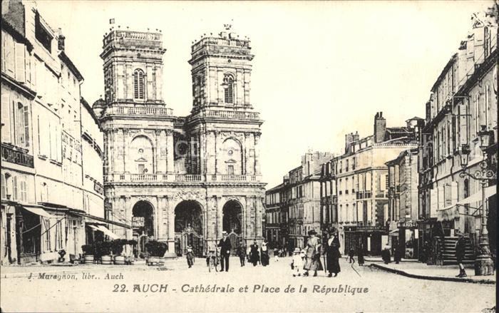 Auch Gers Cathedrale Placee de la Republique
