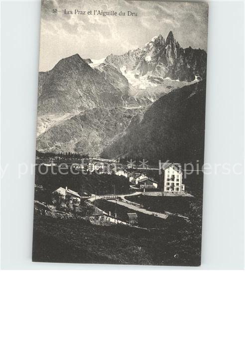 Chamonix Les Praz et Aiguille du Dru