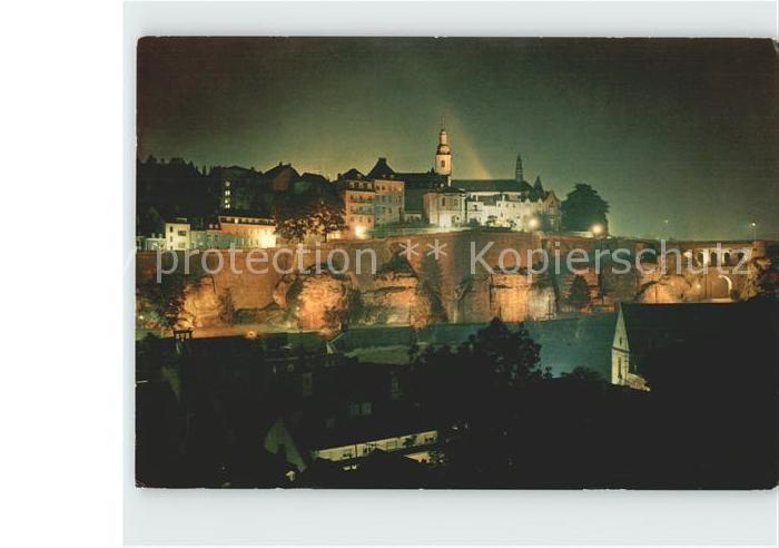 LUXEMBOURG  Luxemburg Corniche bei Nacht