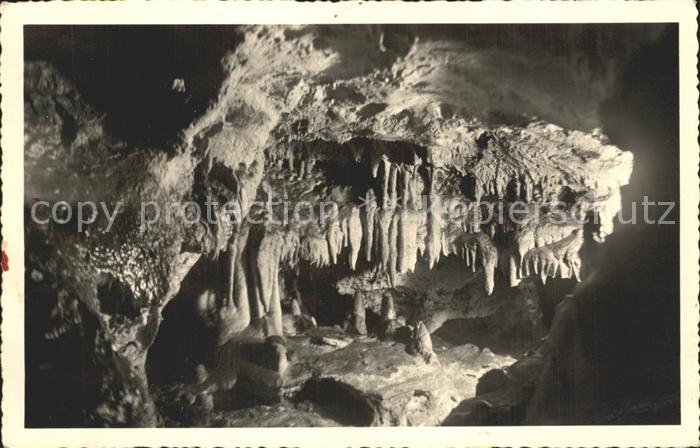 Hoehlen Caves Grottes Maximiliansgrotte Neuhaus an der Pegnit