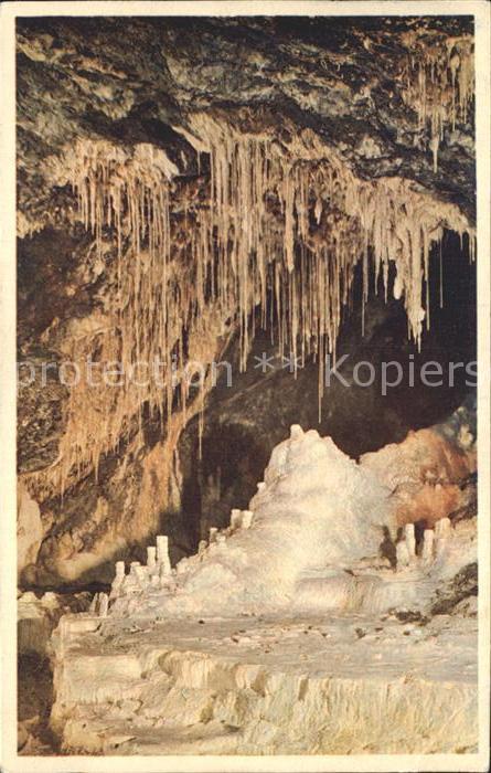 Hoehlen Caves Grottes Feengrotten Saalfeld Gralsburg