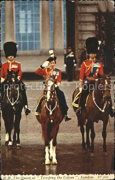 Adel England Queen Elizabeth II. Trooping the Colour London Leibgarde